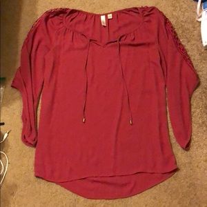 🌟Maroon flowy shirt🌟